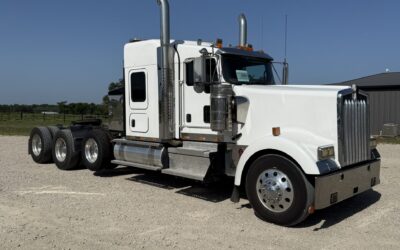 2019 Kenworth W900