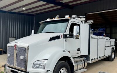 2023 Kenworth T880